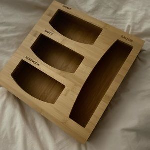 Ziplock bag drawer organizer / storage bin for easy access